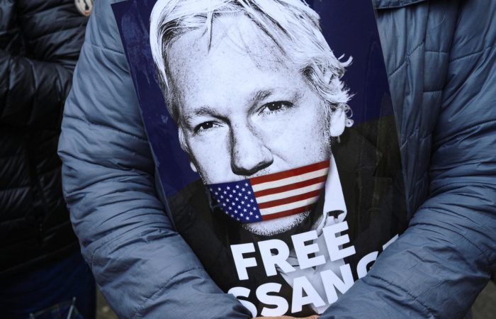 The United States seeks to restrict freedom of speech everywhere, Assange’s lawyer said.