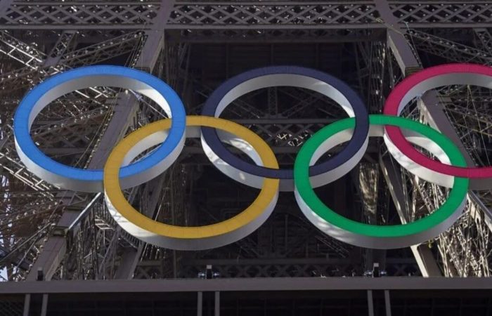 In Paris, the airport union announced a strike on the opening day of the Olympics.