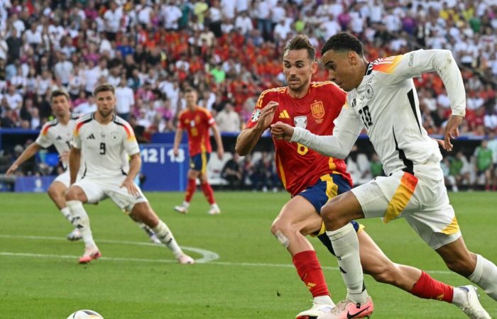 Hundreds of thousands of fans are demanding a replay of the Euro match between Spain and Germany.