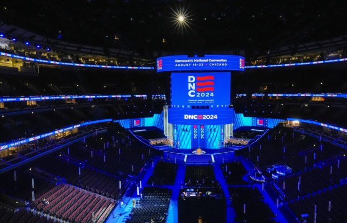 The final day of the US Democratic Party Convention begins in Chicago.