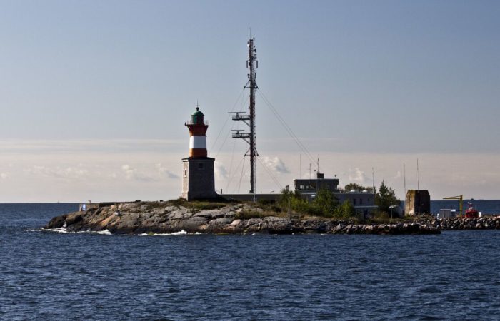 Finland has received a request to investigate a communication cable break with Germany.