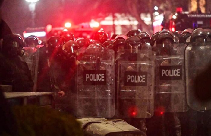 Special forces forced the protesters out of the avenue in front of the Georgian Parliament.