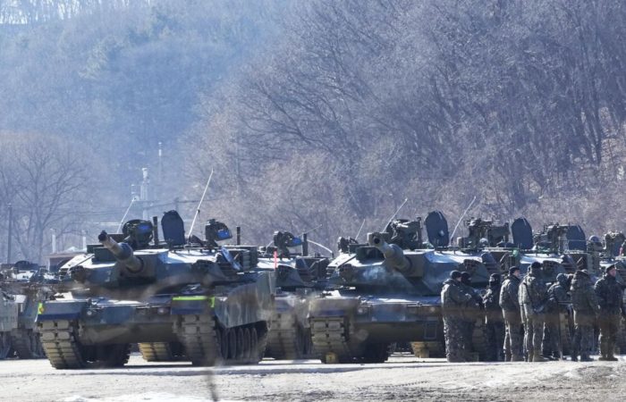 The South Korean Ministry of Defense ordered military commanders to increase combat readiness.